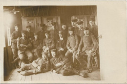 Carte Photo Militaire. Soldats Allemands - Kasernen