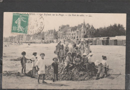 44 - LA BAULE - Les Enfants Sur La Plage - Le Fort De Sable - La Baule-Escoublac