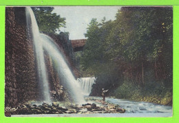 SAINT SAUVEUR DE MONTAGUT / PONT ET PRISE D'EAU SUR L'ORSANNE / UN PECHEUR DE TRUITE / Carte Vierge - Autres & Non Classés