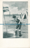 R161347 Old Postcard. Woman In The Sea - Monde
