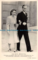 R161403 The Royal Betrothal. Princess Elizabeth And Lieut Philip Mountbatten. Tu - Monde