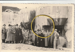 MIL3318  --   TSCHECH. BUNKER IM SUDETENLAND,, TETSCHEN --   IMPORTANT VISIT  --  ORIGINAL  PHOTO 14,5 Cm X 9,5 Cm - 1939-45