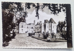 Carte Postale MARGAUX : Château D'Issan - Margaux