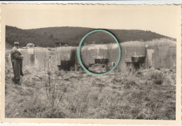 MIL3322  --   TSCHECH. BUNKER IM SUDETENLAND,, TETSCHEN --   IMPORTANT VISIT  --  ORIGINAL  PHOTO 14,5 Cm X 9,5 Cm - 1939-45