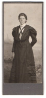 Fotografie Wilh. Breiner, Gronau I. Hann., Portrait Dame Im Schwarzen Kleid Mit Brosche Und Halskette  - Personnes Anonymes