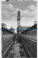 R162386 Firenze. Portici Degli Uffizi E Palazzo Vecchio. Cesare Capello - World