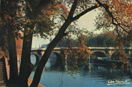 CPSM Paris-La Seine Et Le Pont Neuf-Timbre   L2966 - The River Seine And Its Banks