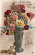 R163128 Greetings. Kindest Wishes For Your Birthday. Flowers In Vases. RP. 1925 - Monde