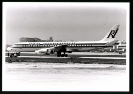 Fotografie Flugzeug Douglas DC-8, Passagierflugzeug Der Rich International, Kennung N772CA  - Aviation