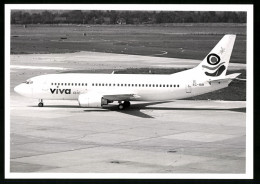 Fotografie Flugzeug Niederdecker, Zwei-Strahliges Passagierflugzeug Der Viva Air Kennung EC-159  - Luchtvaart