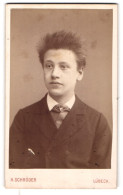 Fotografie H. Schröder, Lübeck, Beckergrube 150, Junger Mann Im Anzug Mit Krawatte  - Personnes Anonymes