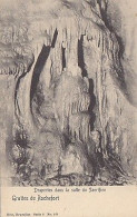 AK 214926 BELGIUM - Grottes De Rochefort - Draperies Dans La Salle Du Sacrifice - Rochefort