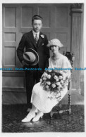 R163592 Old Postcard. Wedding Photo - Monde
