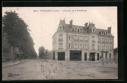 CPA Pithiviers, L`Avenue De La République  - Pithiviers