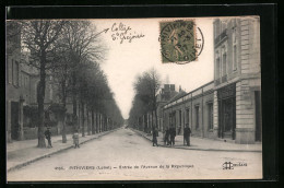 CPA Pithiviers, Entrée De L`Avenue De La République  - Pithiviers