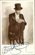 CPA Schauspieler Willy Fritsch, Portrait Im Anzug, Ross 5506/1 - Acteurs
