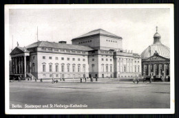 Berlin, Staatsoper Und St. Hedwigs-Kathedrale - Autres & Non Classés