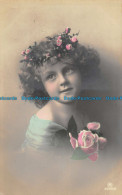 R163781 Old Postcard. Girl And Roses. Carlton. 1913 - World