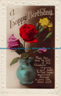 R163795 Greetings. A Happy Birthday. Roses In Vases. RP - Monde