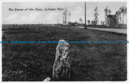 R164649 The Graves Of The Clans. Culloden Moor. Milton. RP - Monde