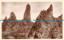 R164651 The Old Man Or Storr From The South Isle Of Skye. White. Best Of All - Monde