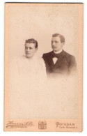 Fotografie Hermann Selle, Potsdam, York-Str. 4, Gutbürgerliches Paar In Eleganter Kleidung  - Personnes Anonymes