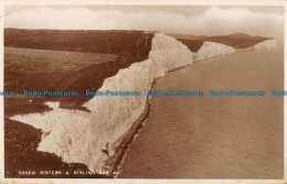 R164745 Seven Sisters And Birling Gap H. And E. Norman. RP - Monde