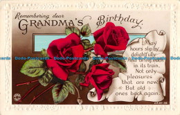 R164749 Greetings. Remembering Dear Grandmas Birthday. Red Roses. Rotary - Monde