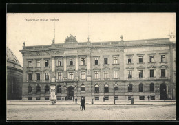 AK Berlin, Dresdner Bank Mit Litfasssäule, Bebelplatz, Behrenstrasse  - Mitte