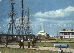 72308791 Riga Lettland Rigaer Passagierhafen Segelschiff Riga - Lettland