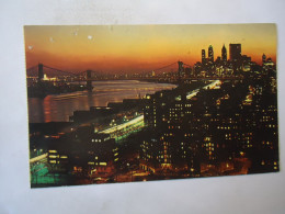 UNITED STATES  POSTCARDS  NEW YORK BY NIGHT  FREE AND COMBINED   SHIPPING FOR MORE ITEMS - Sonstige & Ohne Zuordnung