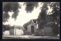 52 Chateau Du VAL DES ESCHOLIERS - Portail De Bouchardon - Autres & Non Classés