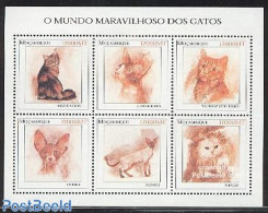 Mozambique 2002 Cats 6v M/s, Mint NH, Nature - Cats - Mosambik
