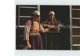 72300681 Marken Frauen In Tracht Marken - Autres & Non Classés