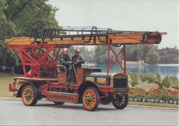 CPM  Musée Des Sapeurs-Pompiers De Lyon Echelle Mécanique MERRYWEATHER - Camions & Poids Lourds