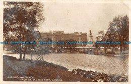 R165459 Buckingham Palace From St. James Park. London. RP - Autres & Non Classés