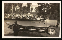 AK Urlauber Im Rundfahrtbus Der Reichspost  - Autobús & Autocar