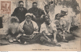 A28- TUNISIE - FAMILLE ARABE EN TUNISIE - (TRES ANIMEE - EDITEUR J. BIENAIME , REIMS) - Tunisia