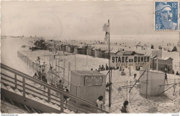 A17- 62) BERCK PLAGE (PAS DE CALAIS) LA PLAGE AU  STADE DUNES - (OBLITERATION DE 1951 - 2 SCANS) - Berck