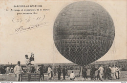 A17- SAPEURS AEROSTIERS - ARRIMAGE ET PREPARATION DE LA NACELLE POUR ASCENSION LIBRE  - (TRES ANIMEE - BALLON - 2 SCANS) - Airships