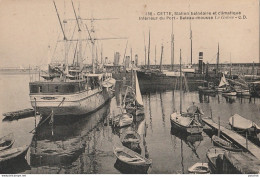 A13-34) CETTE (HERAULT) STATION BALNEAIRE ET CLIMATIQUE - INTERIEUR DU PORT - BATEAU MOUSSE "LE GABES"  - (2 SCANS) - Sete (Cette)