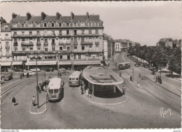 A8-44) NANTES - PLACE DU COMMERCE VERS LE COURS FRANKLIN ROOSEVELT - (AUTOBUS - CORREPONDANCE AU DOS DE 1958 - 2 SCANS) - Nantes