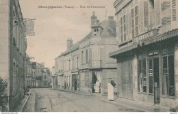 B8- 89) CHAMPIGNELLES (YONNE) LA RUE DU COMMERCE -  (ANIMEE - PHARMACIE - CHARCUTERIE - CHARCUTIER - 2 SCANS) - Autres & Non Classés