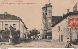 B6-09) DAUMAZAN (ARIEGE) LA CROIX GOTHIQUE ET L'EGLISE - (ANIMEE - VILLAGEOIS) - Autres & Non Classés