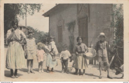 B1-31) HIS (HAUTE GARONNE) CARTE PHOTO COULEURS D'ORIGINE) - (TRES ANIMEE - GROUPE D'ENFANTS - VILLAGEOIS - 2 SCANS)  - Autres & Non Classés