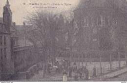 C14-62) HESDIN (PAS DE CALAIS) ABSIDE DE L ' EGLISE ET MARCHE AUX POISSONS - ANIMEE HABITANTS - ( 2 SCANS )  - Hesdin