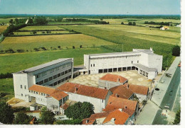 17 -  Pont-l'Abbé -   Les Ecoles  ** CPM - Vierge ** - Pont-l'Abbé-d'Arnoult