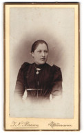 Fotografie J.N. Braun Ottobeuren, Portrait Dame Mit Halskette  - Anonymous Persons