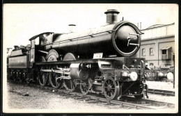 Fotografie Britische Eisenbahn, Dampflok Knight Of The Grand Cross, Lokomotive Nr. 4018  - Trains