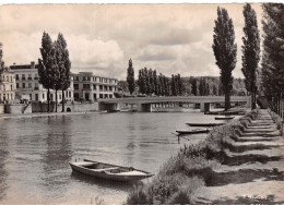 77 MELUN LES BERGES - Melun